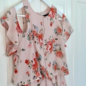 🔹 Mossimo Blush Floral Cold Shoulder Midi Dress
